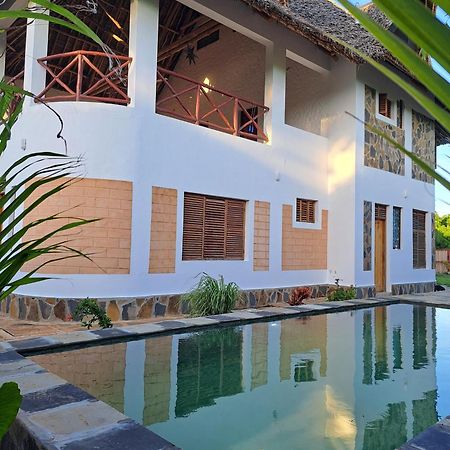 Bed and Breakfast Diani Yoga Barn à Ukunda Extérieur photo