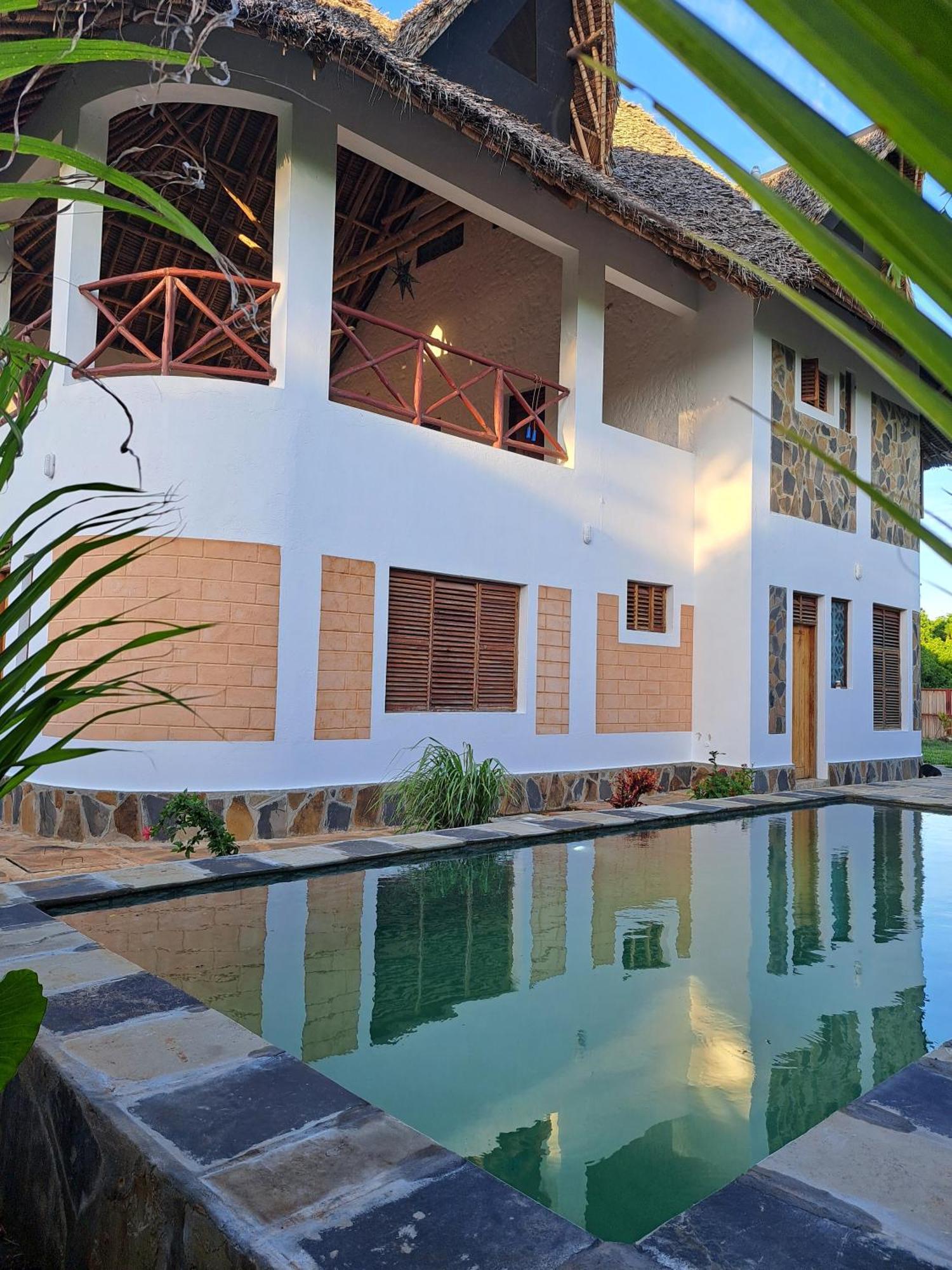 Bed and Breakfast Diani Yoga Barn à Ukunda Extérieur photo