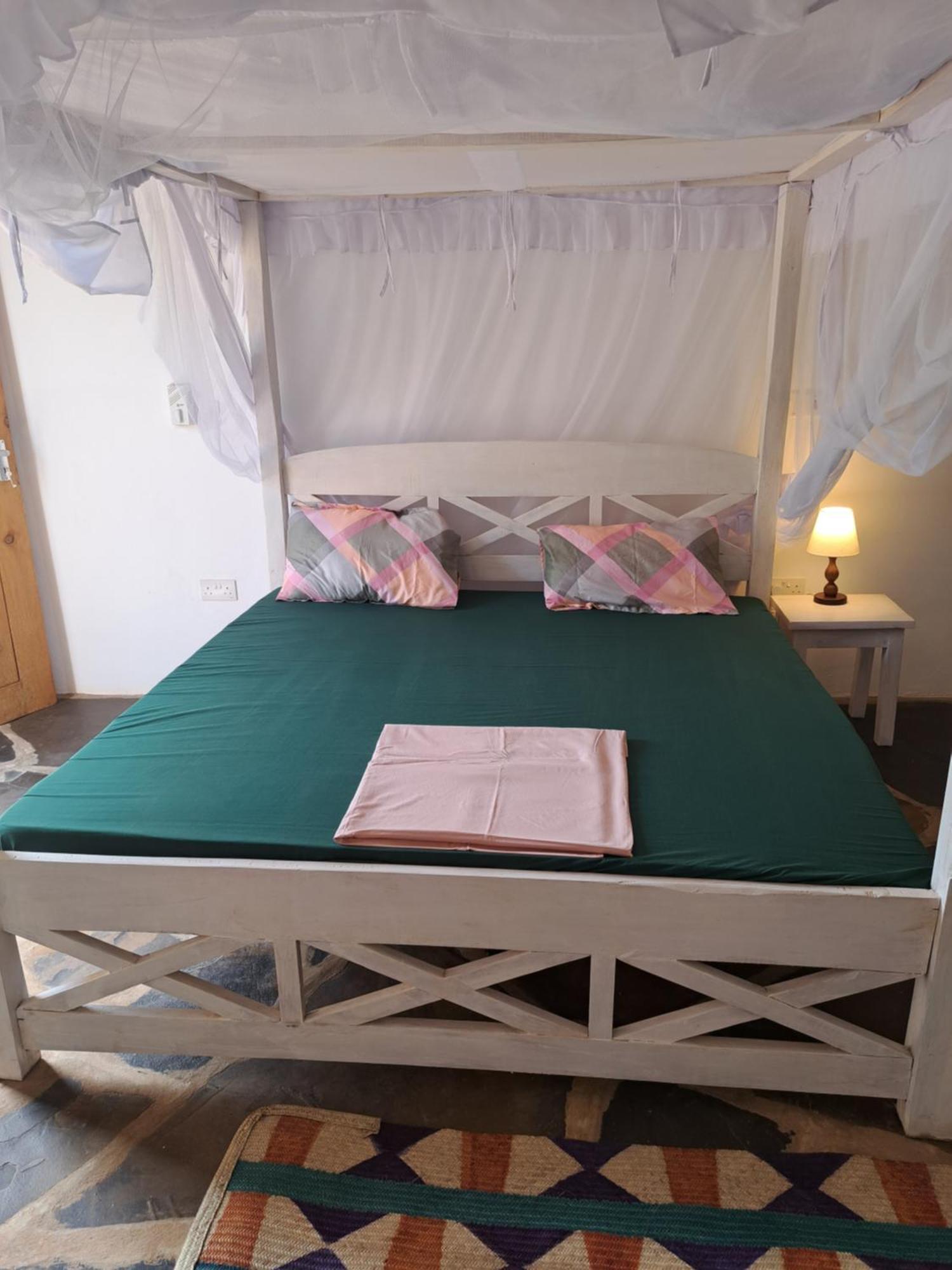 Bed and Breakfast Diani Yoga Barn à Ukunda Extérieur photo