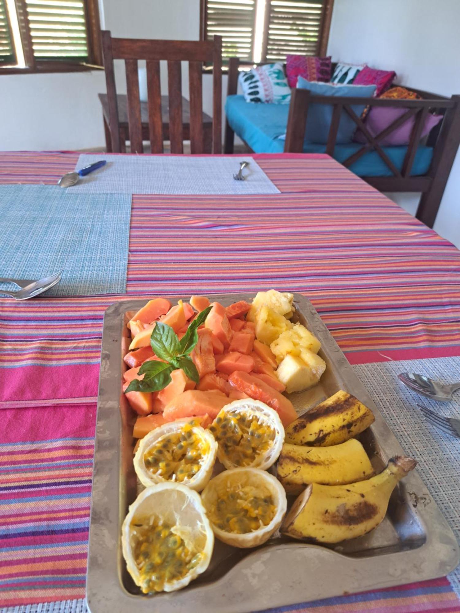 Bed and Breakfast Diani Yoga Barn à Ukunda Extérieur photo